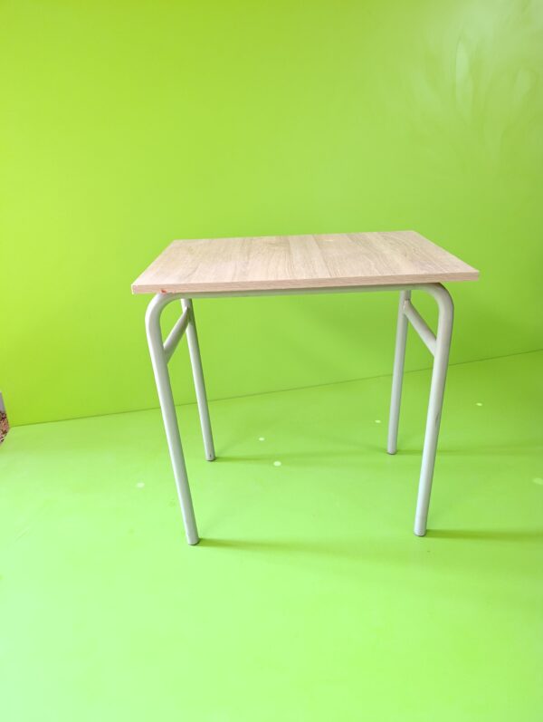 TABLE SCOLAIRE
