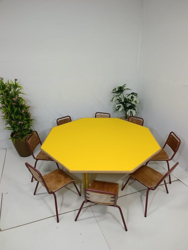 TABLE OCTOGONALE